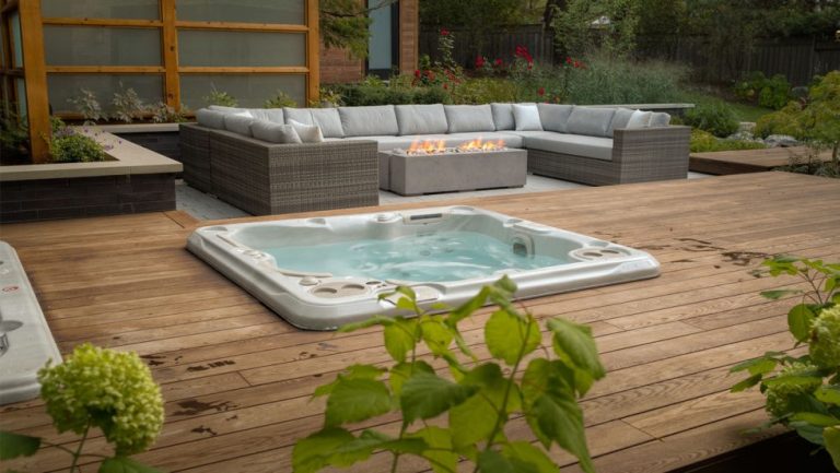 Read more about the article EVERYTHING YOU NEED TO KNOW ABOUT ENZYMES FOR HOT TUBS & POOLS